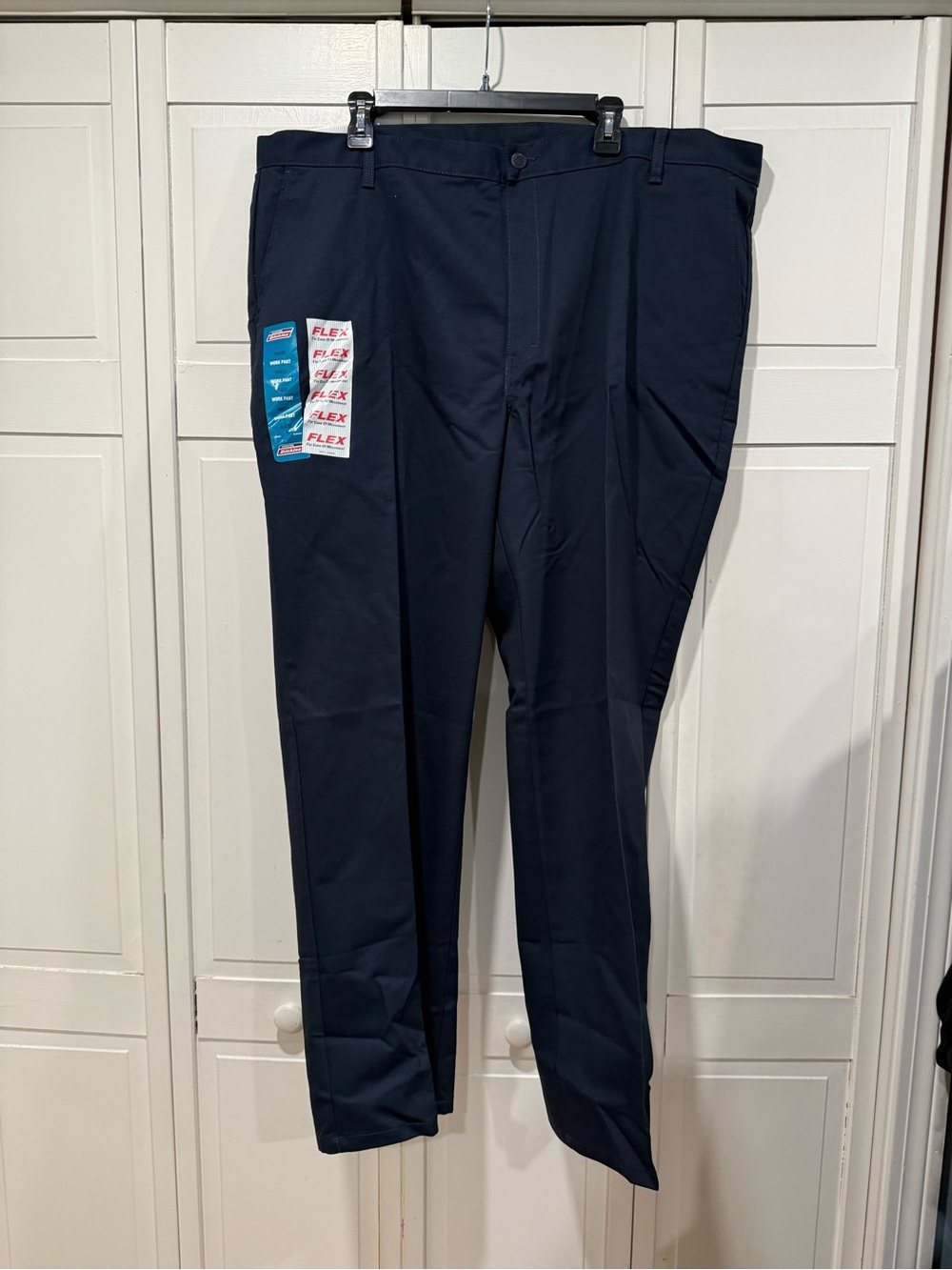 Dickies work pants size 44x32 navy blue NWT